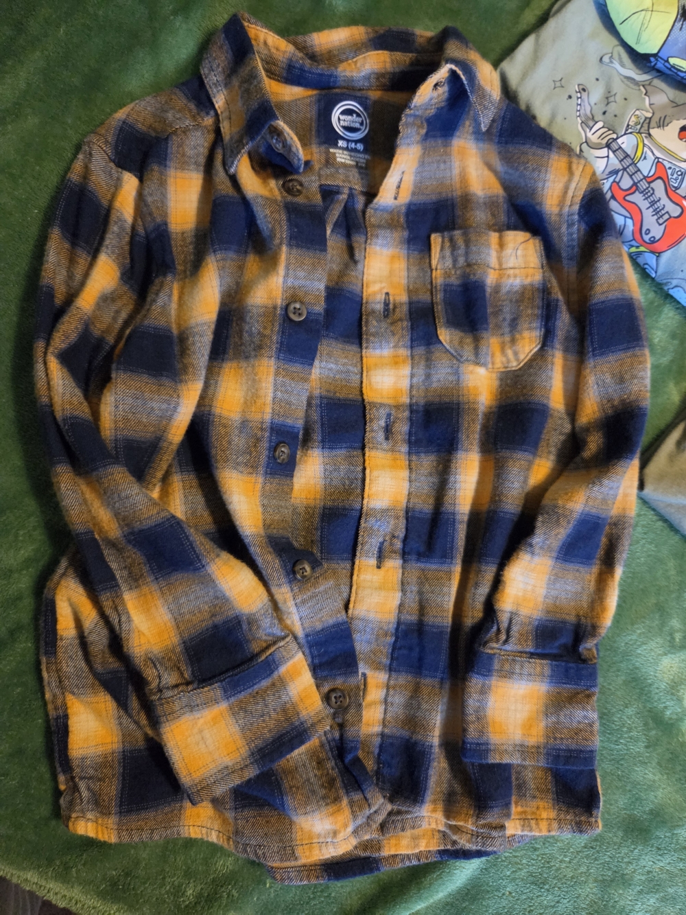 Boys 5 Long Sleeved T's And Flannels Mixed Brands - Picture 16 of 16